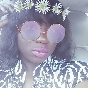 Meet your Posher, Iesha